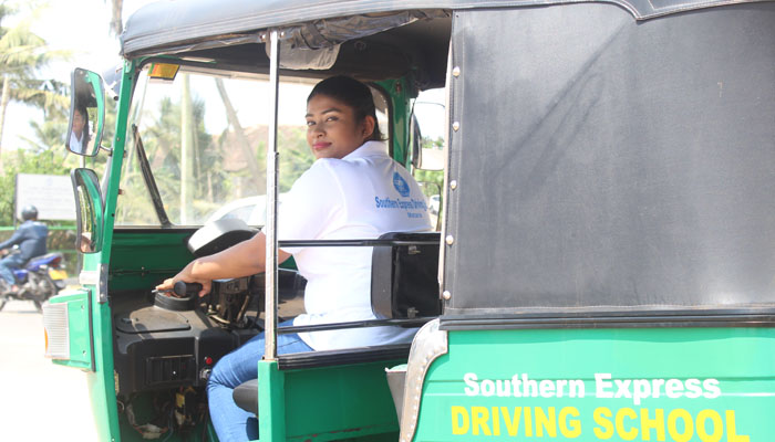 Southern Express Driving School | Matara Driving School | A passionate driving training school based in southern province, Matara, Sri Lanka